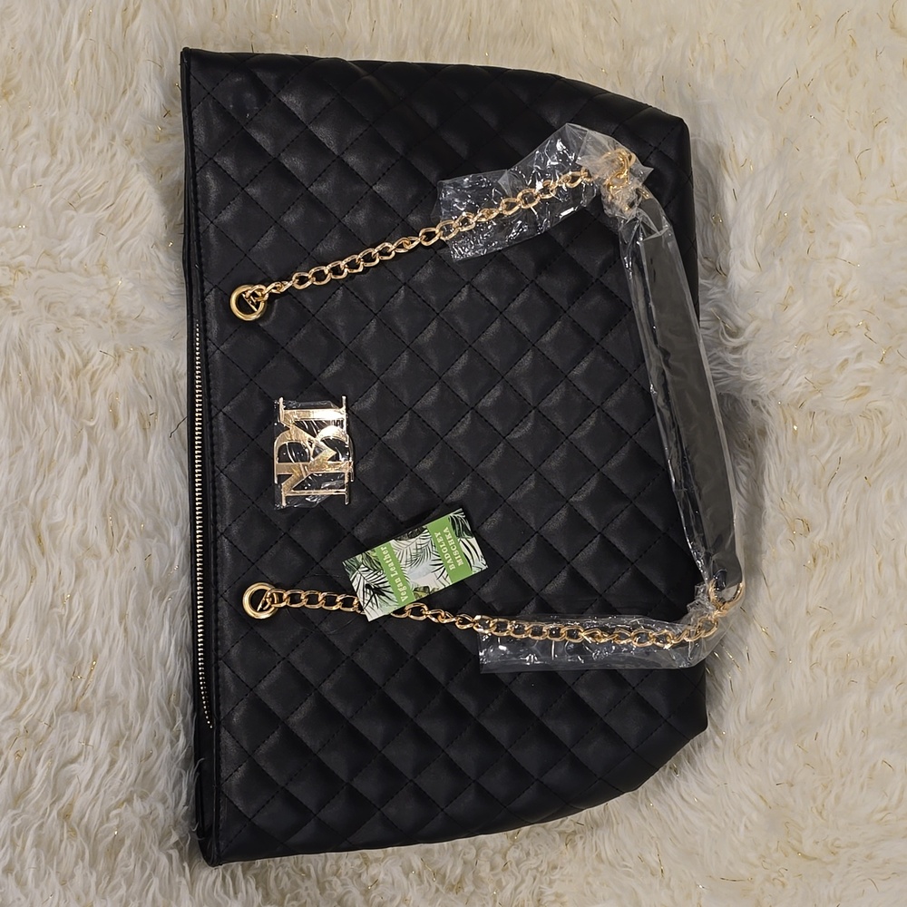 Badgley Mischka Black Quilted Bag